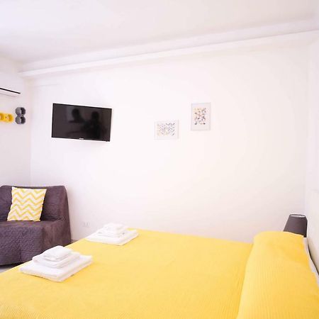 Charme & Chic Studios - Bari Centro Zewnętrze zdjęcie