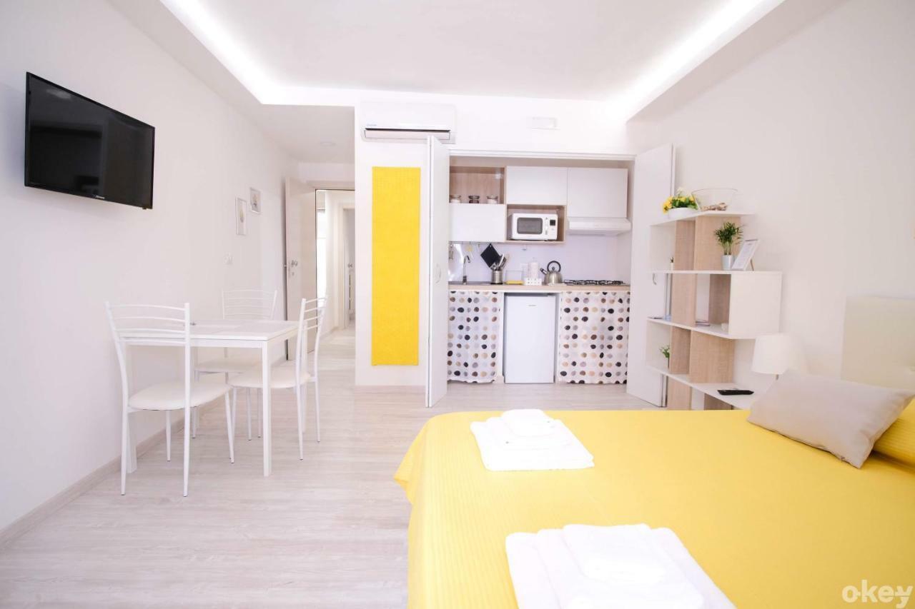 Charme & Chic Studios - Bari Centro Zewnętrze zdjęcie